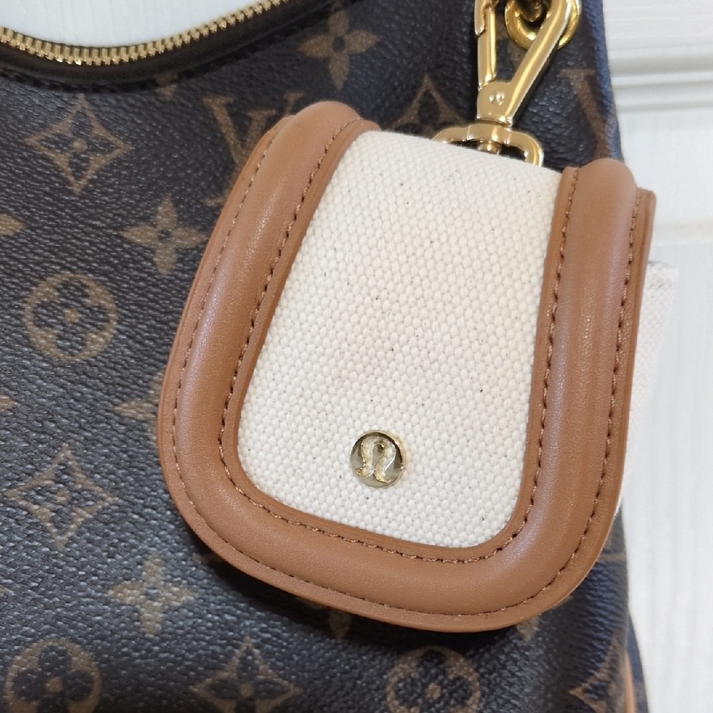 Lululemon Mini Pouch Bag Charm - Picture 5 of 5